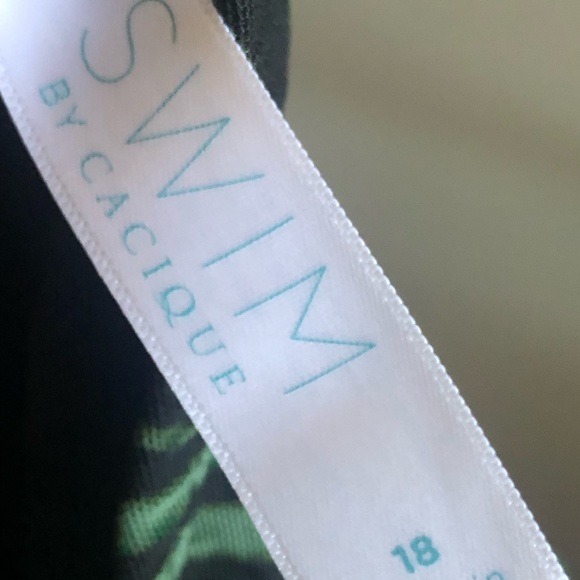 Lane Bryant Tropical print one piece women’s bathing suit. Worn once. Size 18. - Picture 4 of 4